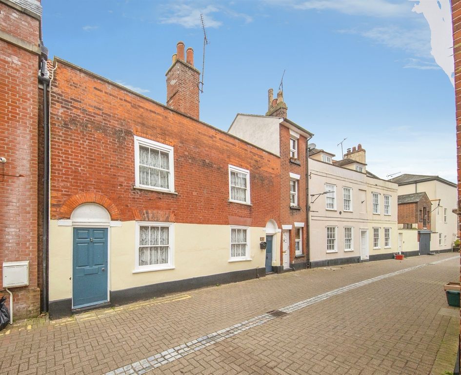 Property photo 1 of 17
