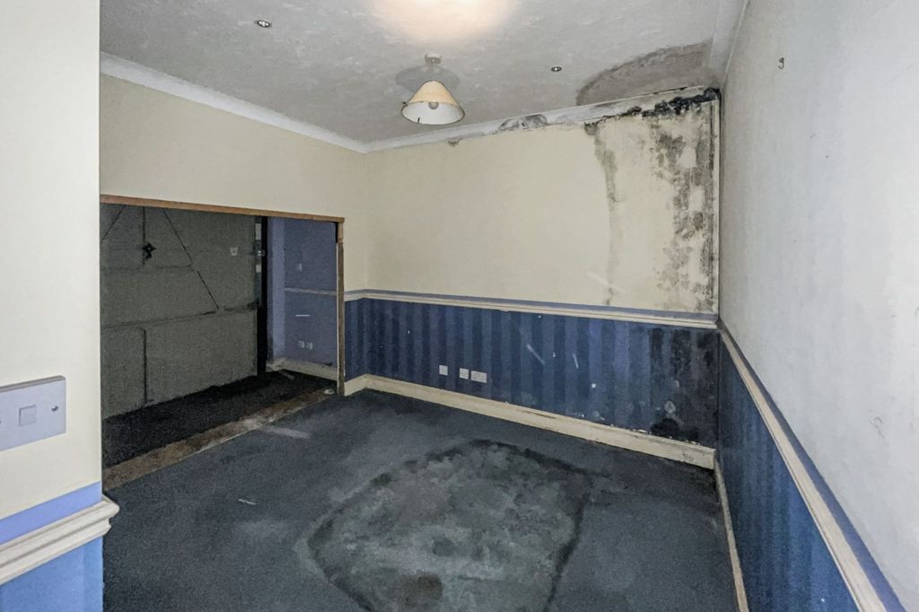 Property photo 3 of 29 1 Deacon Place, Caterham, Surrey, Cr3 5Fn