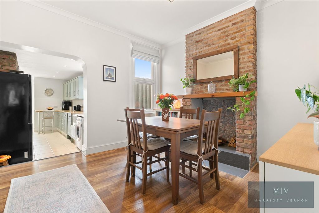 Property photo 3 of 17 Newark Road 2 MV-4.Jpg