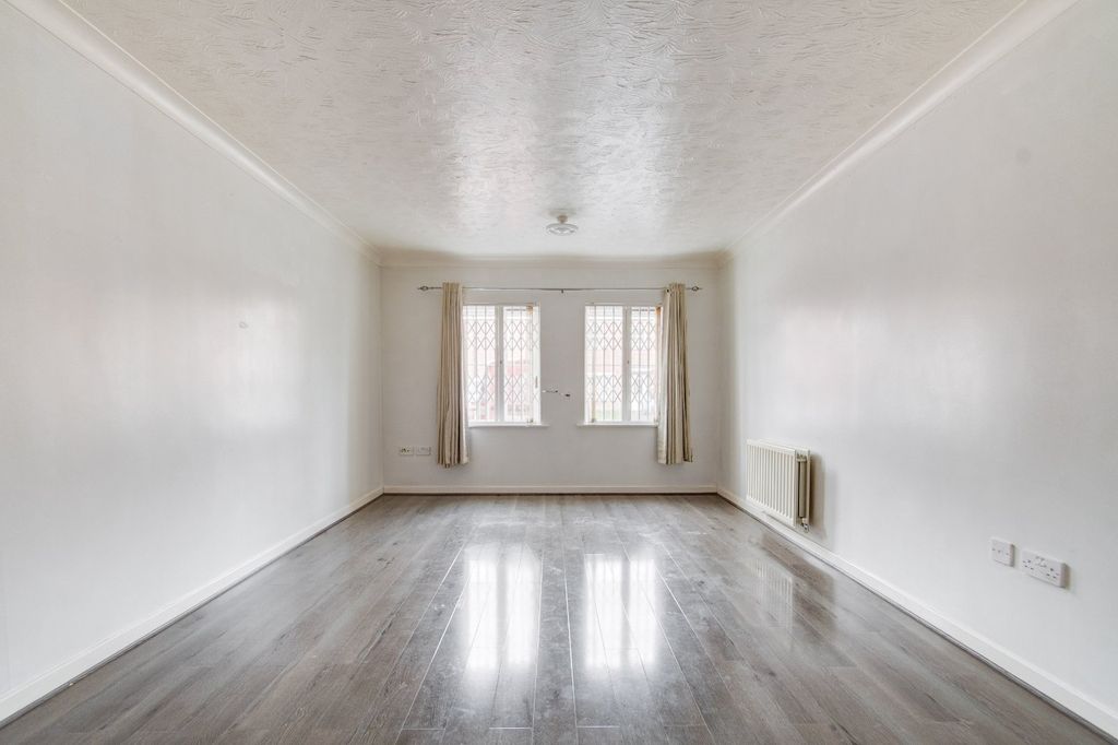 Property photo 2 of 11 Picture No. 01