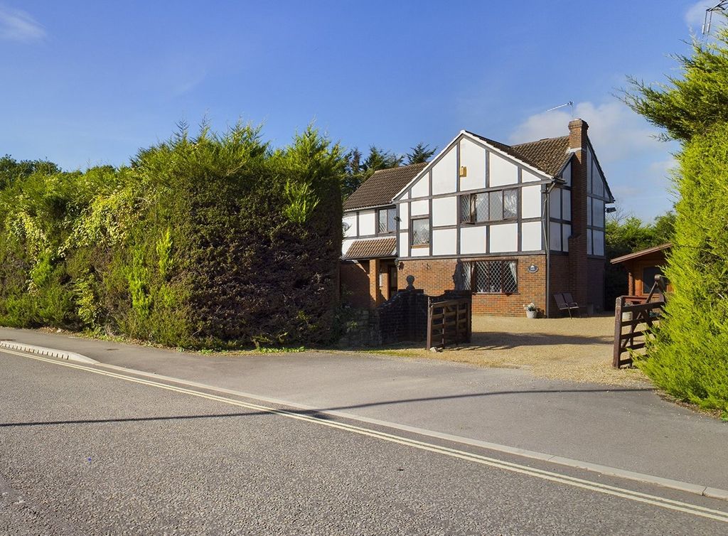 Property photo 1 of 9