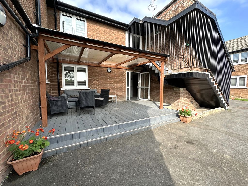 Property photo 1 of 7 Img_2994