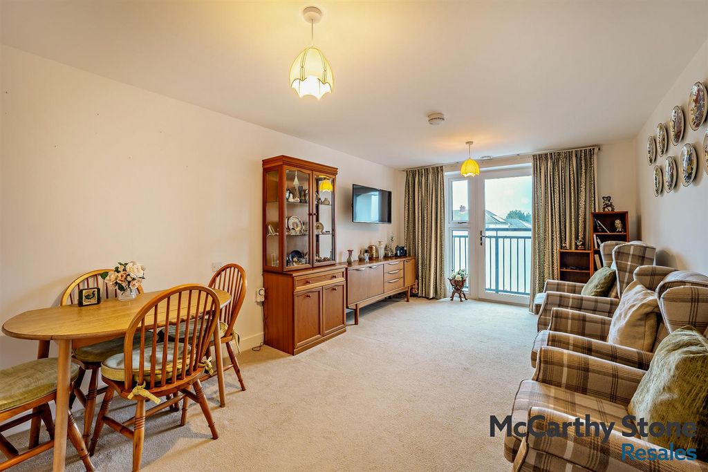 Property photo 3 of 17 Living Room;