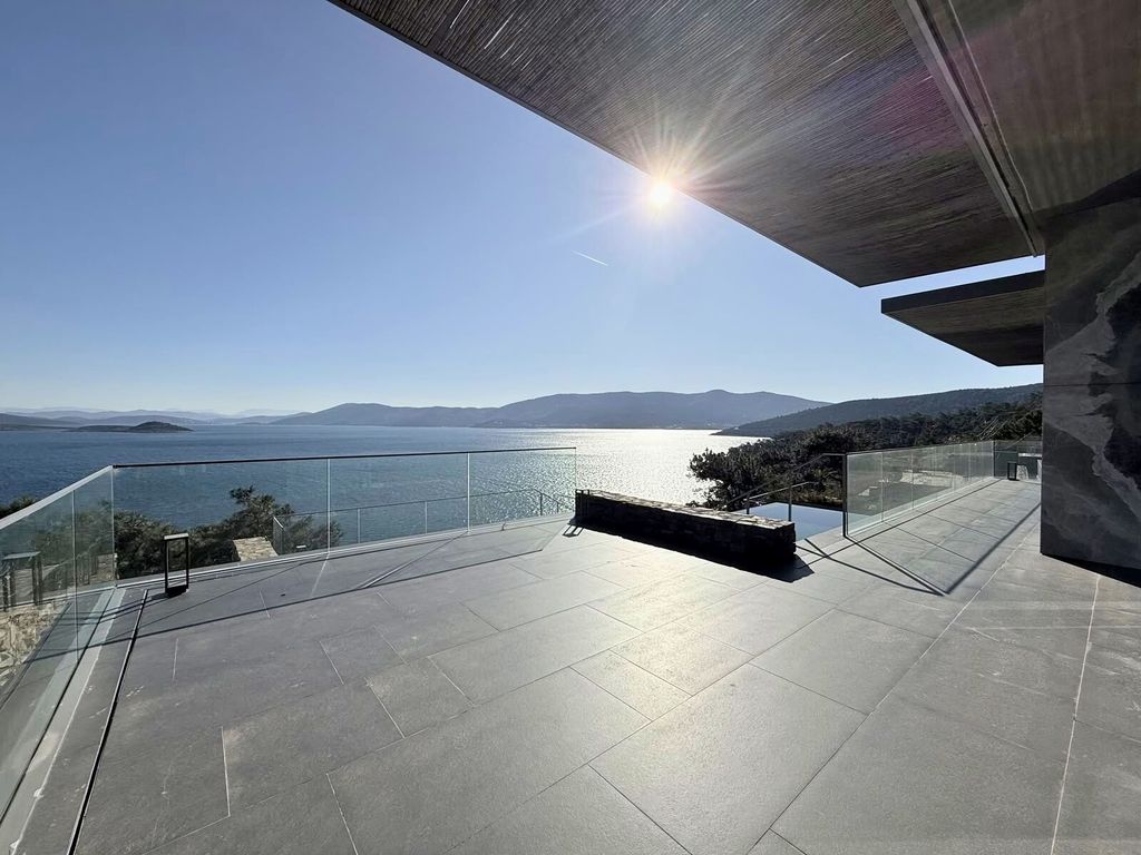 Property photo 1 of 24 Sensational Seafront Villa In Bodrum For Sale - Infinity Pool With Full Sea Views