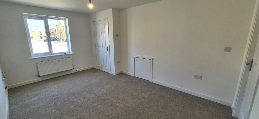Property photo 2 of 8 Living Room