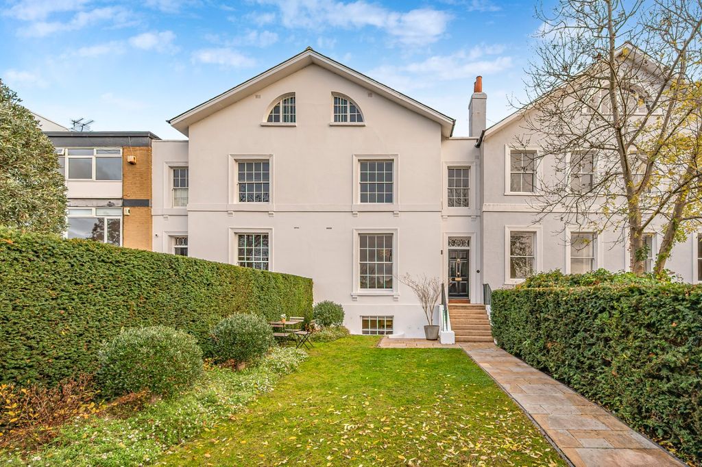 Property photo 1 of 24