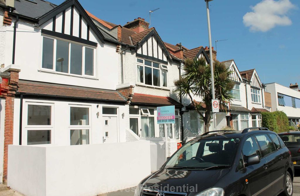 Property photo 1 of 8