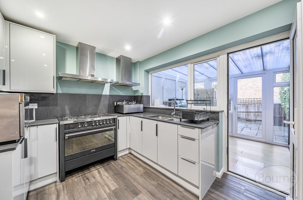 Property photo 2 of 15 Picture 2