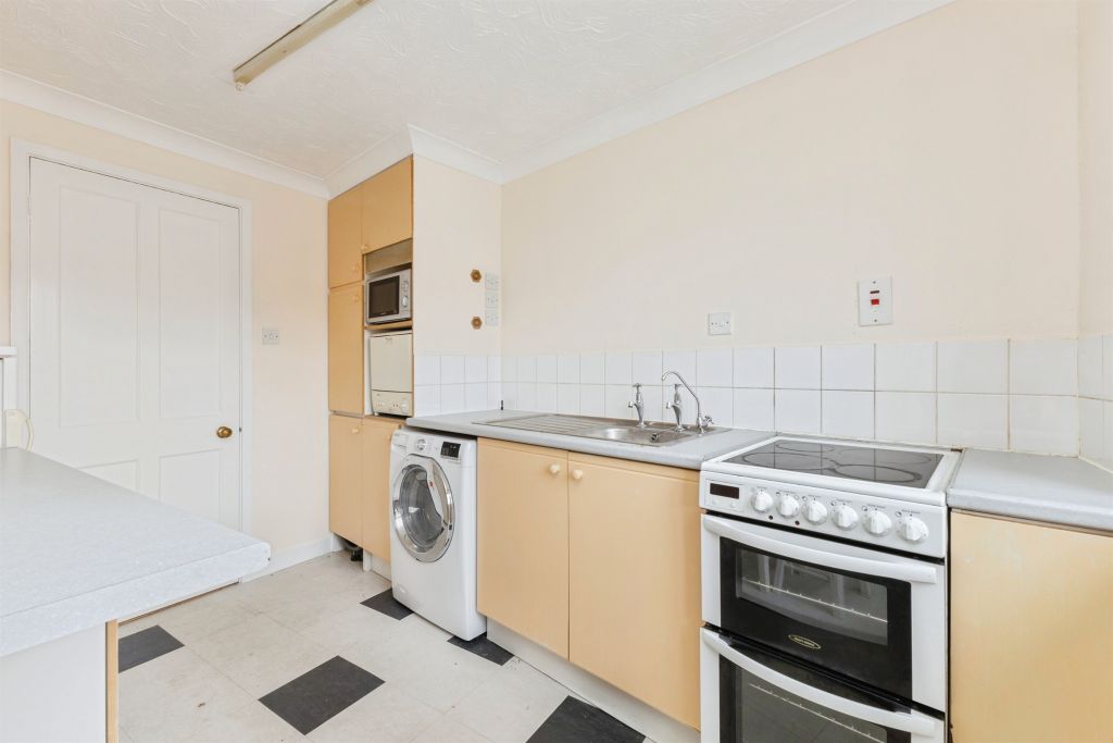 Property photo 3 of 17
