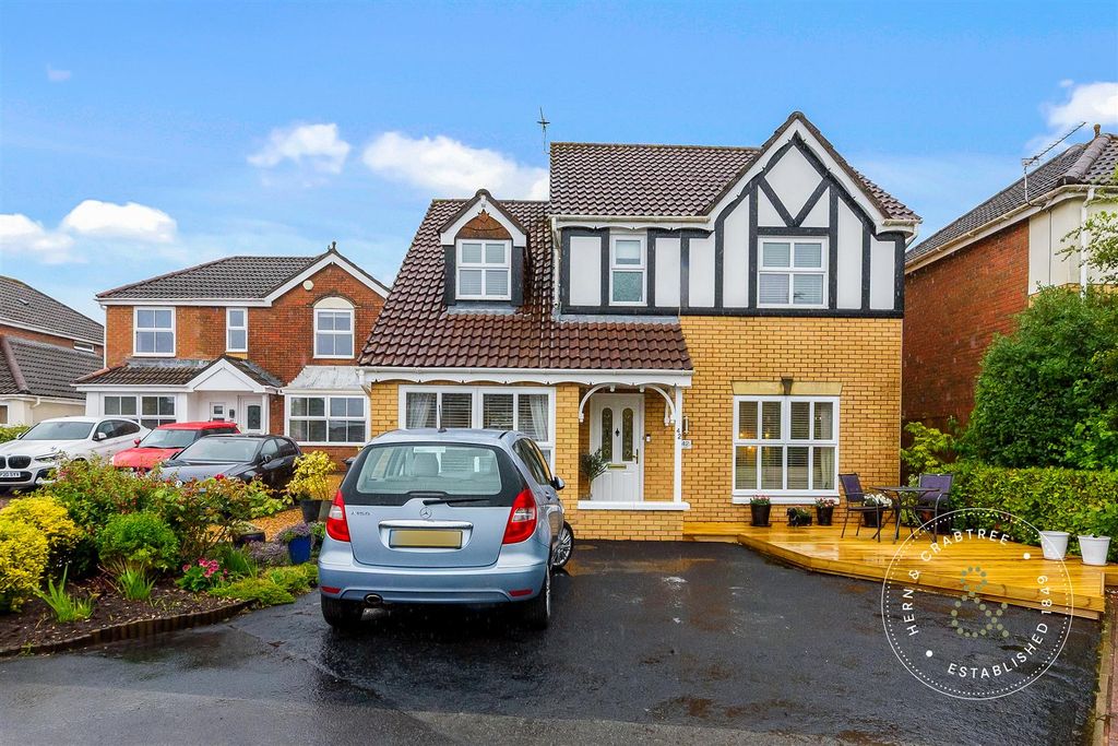 Property photo 1 of 37 Sunnybank-Close-39.Jpg