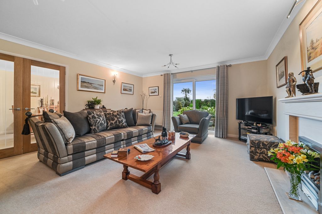 Property photo 3 of 29