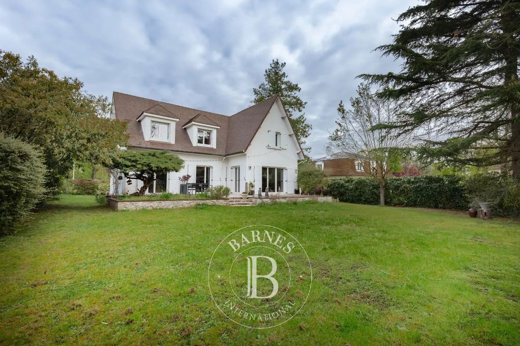 Property photo 3 of 17