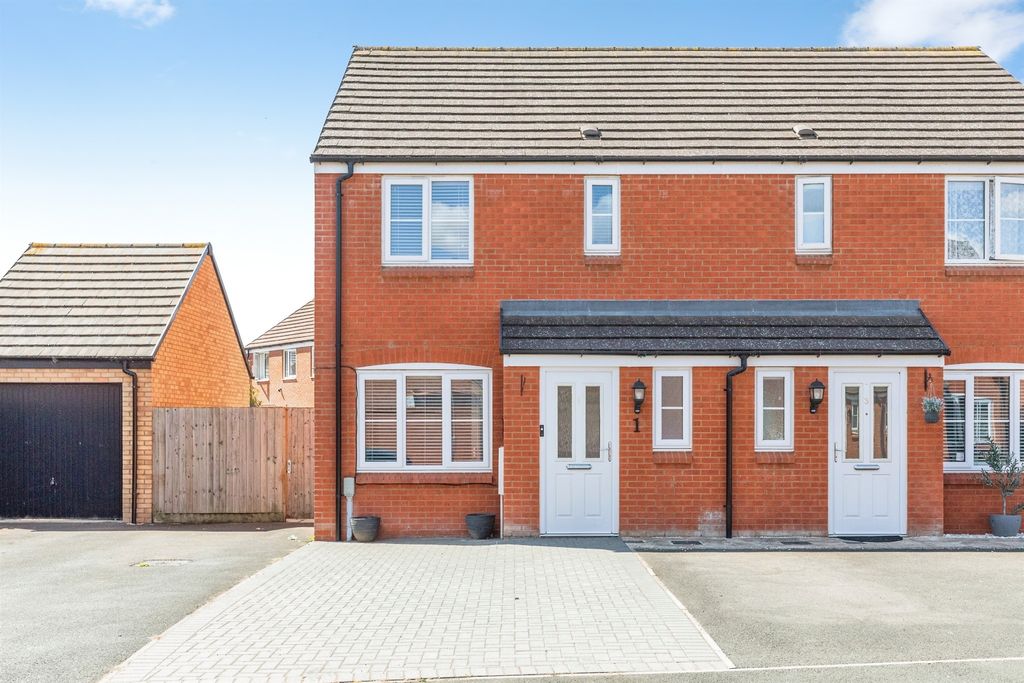 Property photo 1 of 16