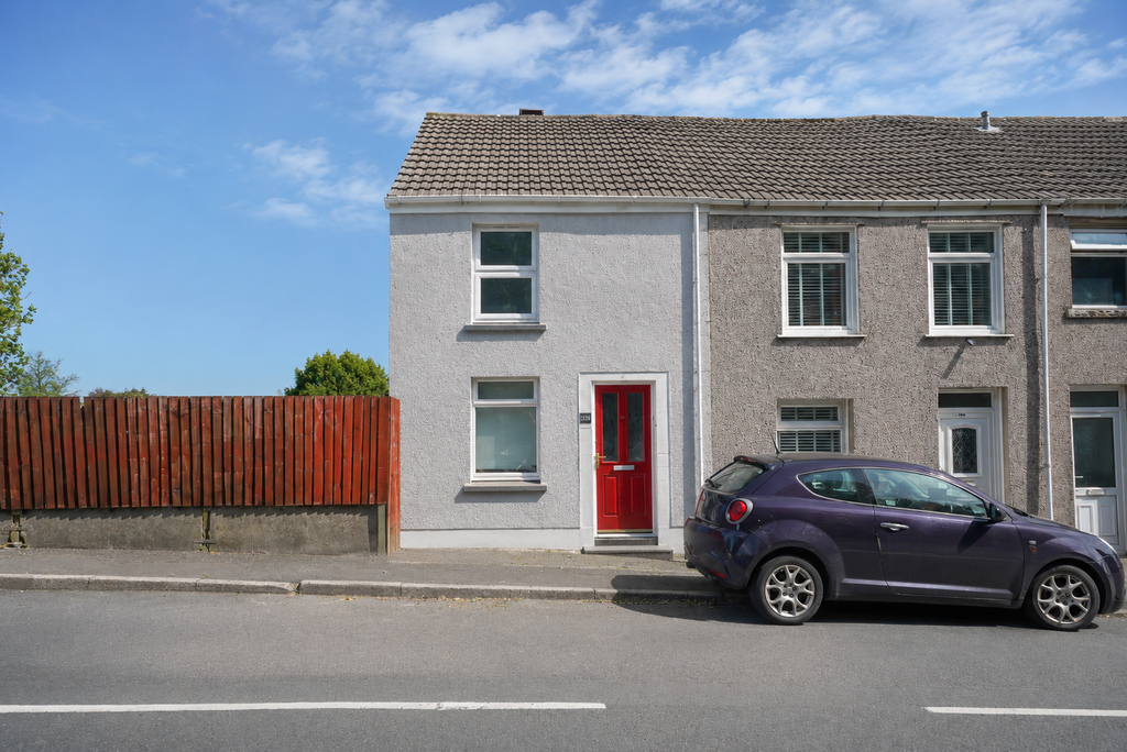 Property photo 1 of 18 Bc0CE67D-4Fec-42Ab-Bb12-46F207EE3B8E