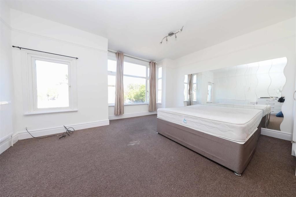 Property photo 2 of 10 Gallery