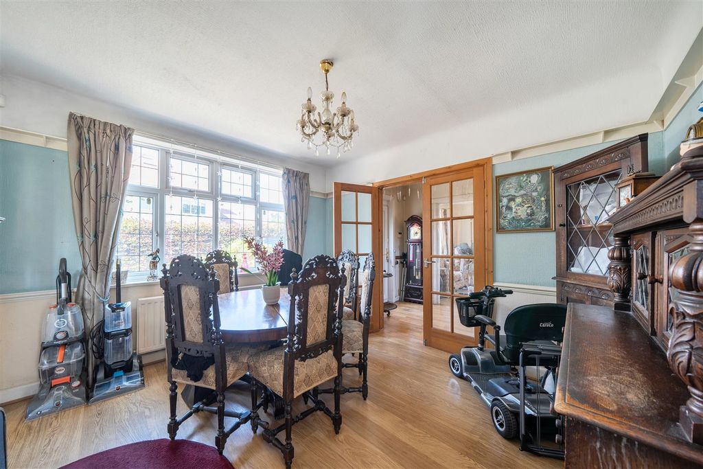 Property photo 3 of 17 1498940 (8).Jpg