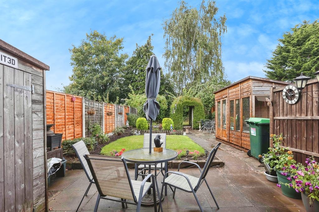 Property photo 3 of 17