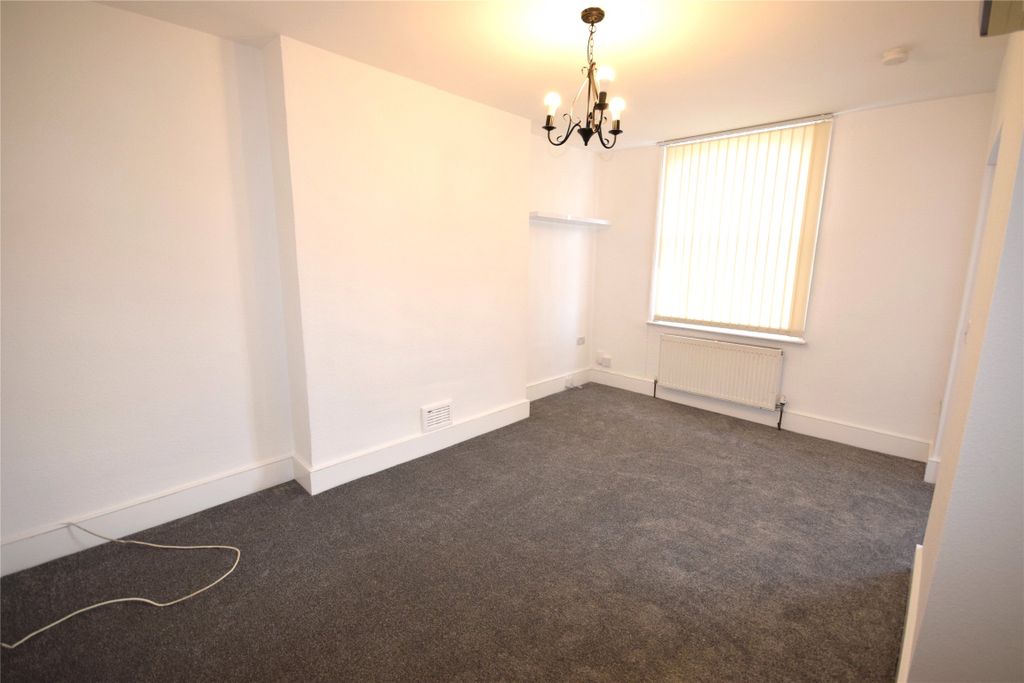 Property photo 3 of 9 Picture No. 23