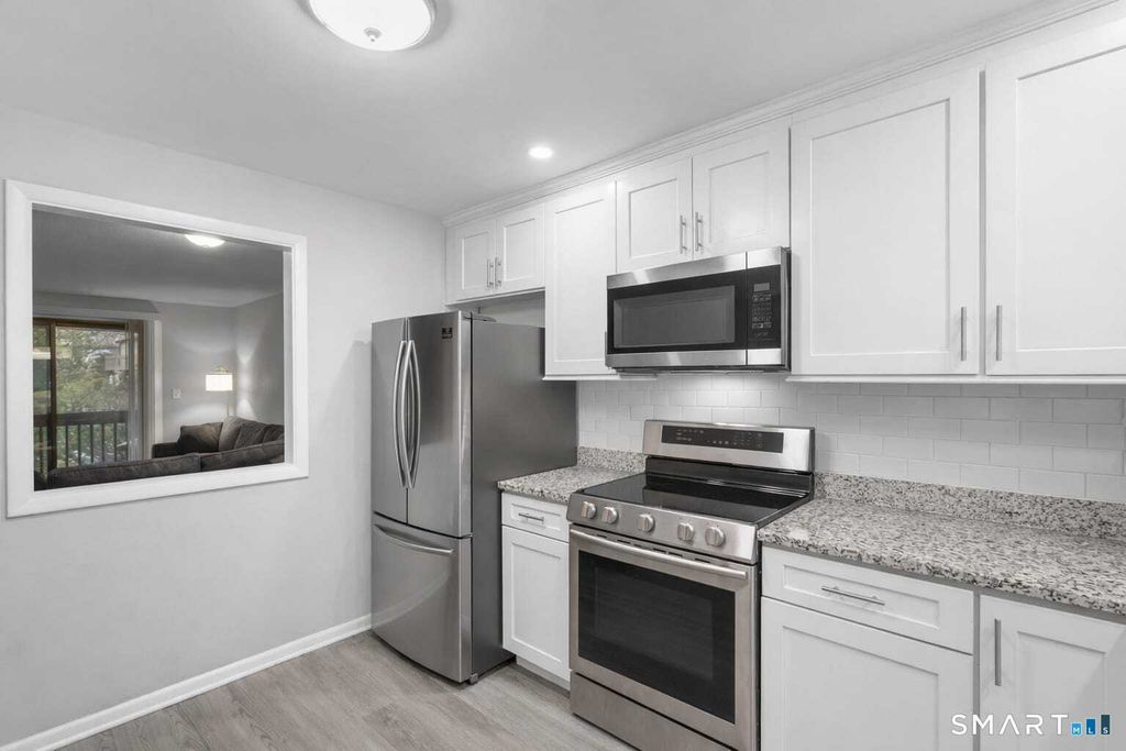 Property photo 2 of 11 <Alttext/>