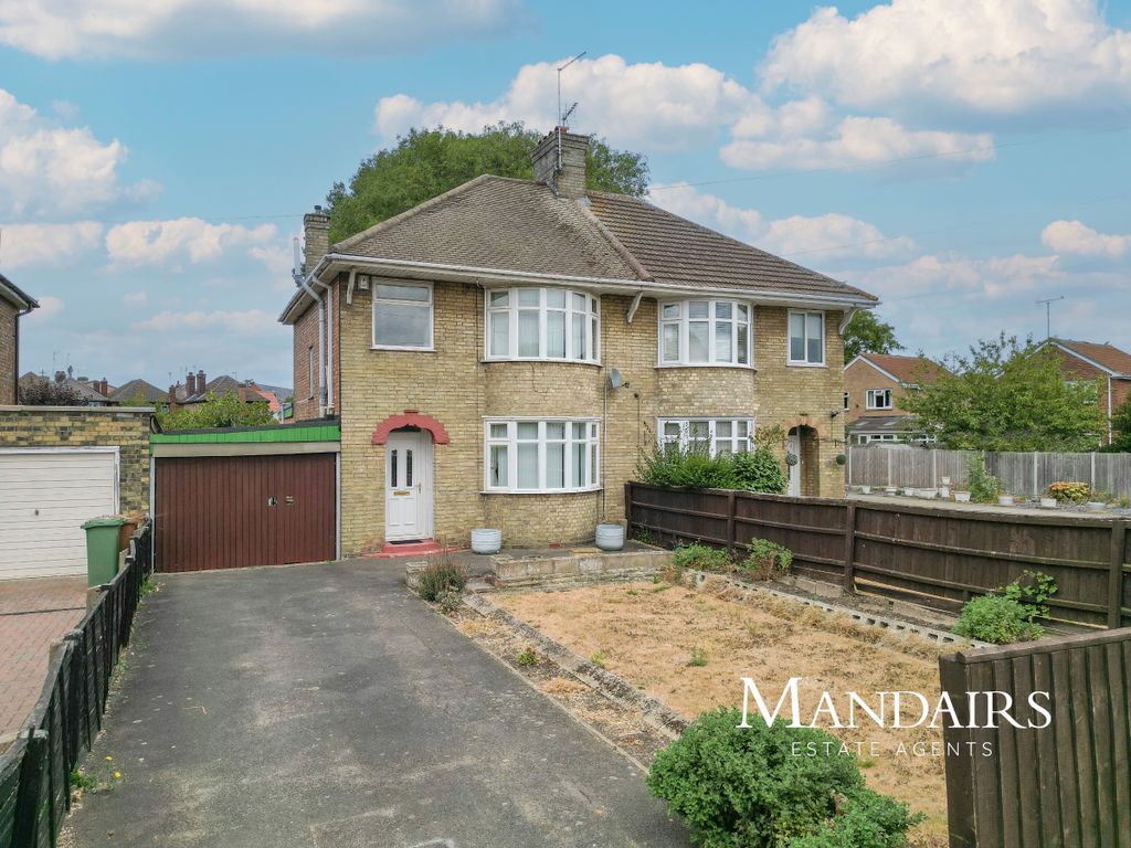 Property photo 1 of 33