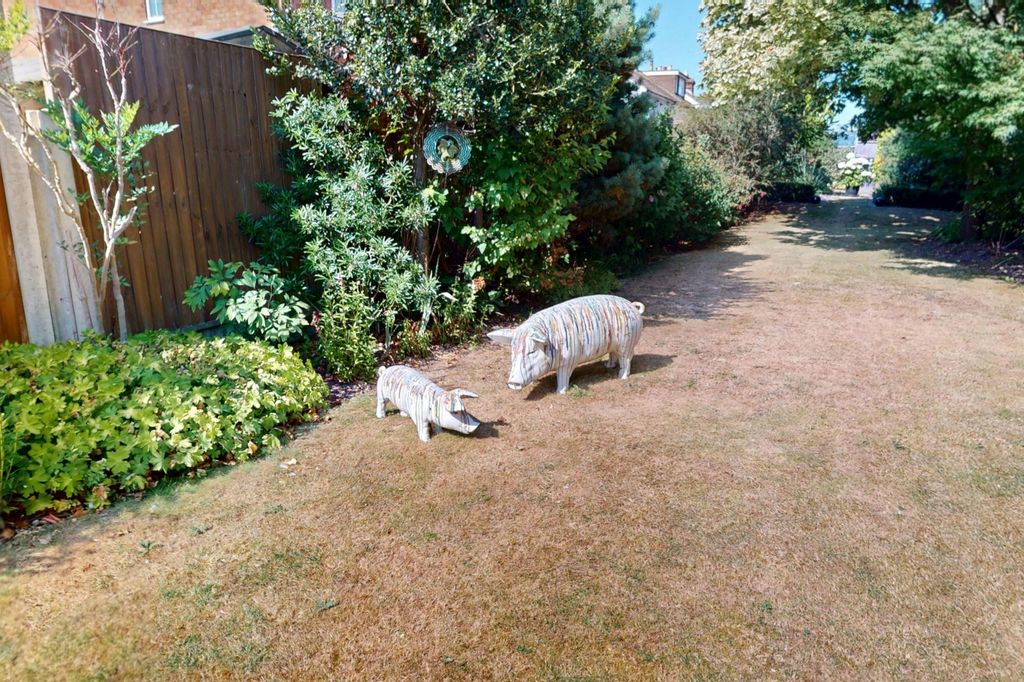 Property photo 2 of 14
