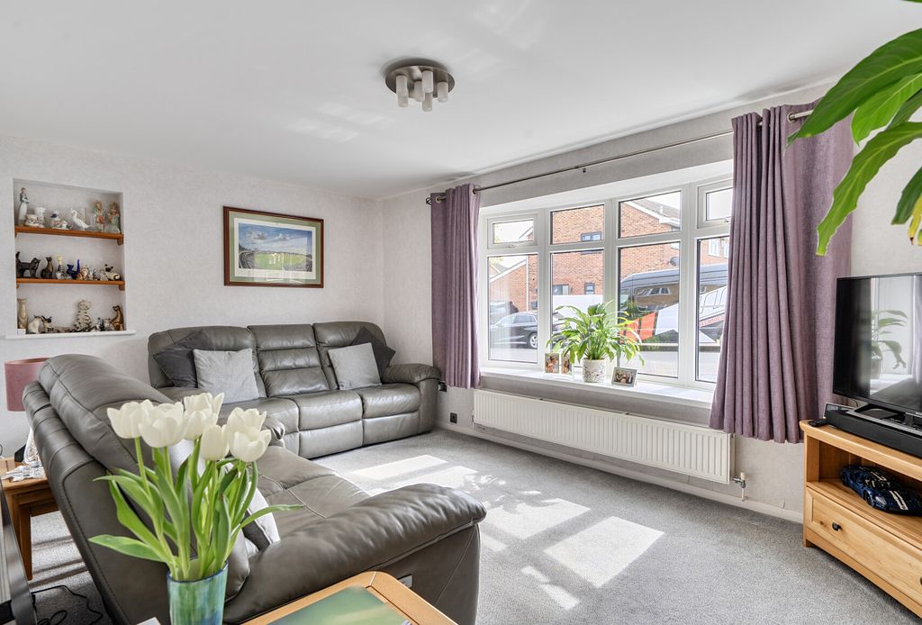 Property photo 3 of 18 1452482-13-69F47c...