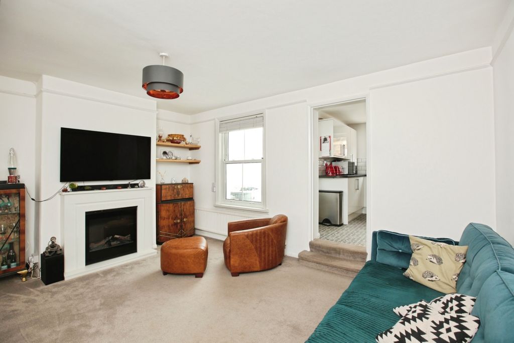 Property photo 2 of 14 Image 2