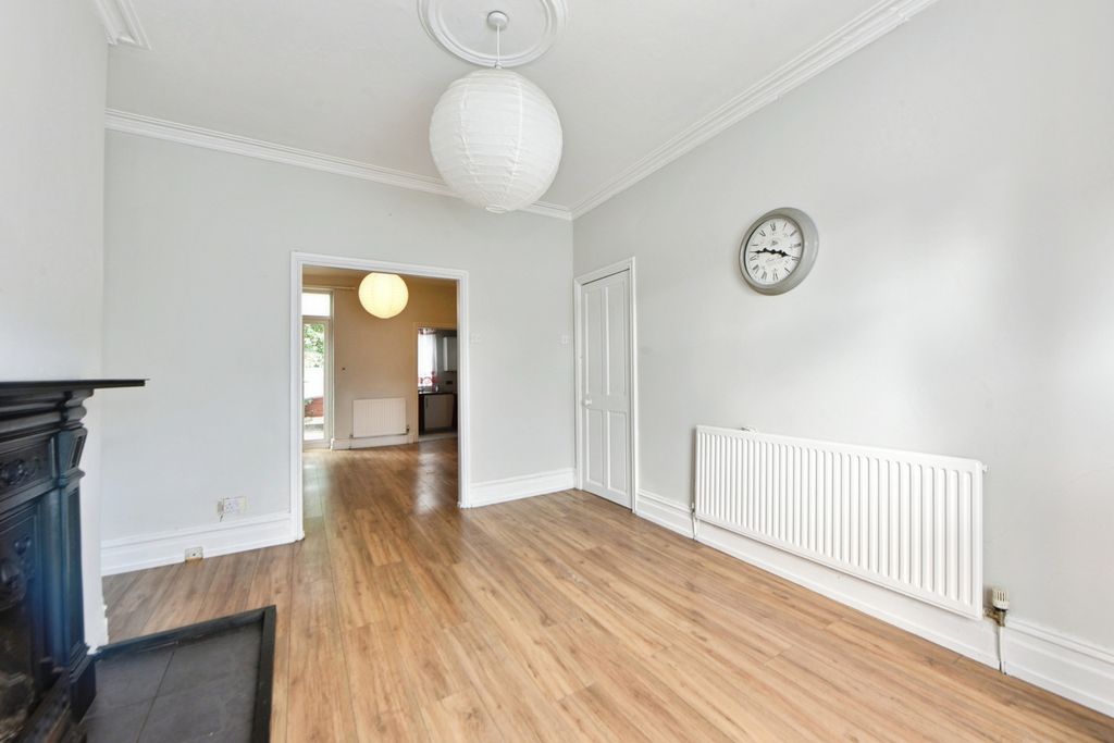 Property photo 3 of 14 Pbox-Img.Jpg