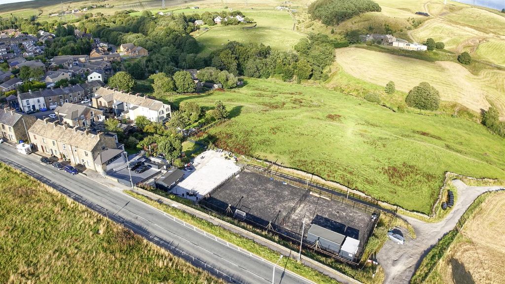 Property photo 3 of 35 Aerial Setting 2