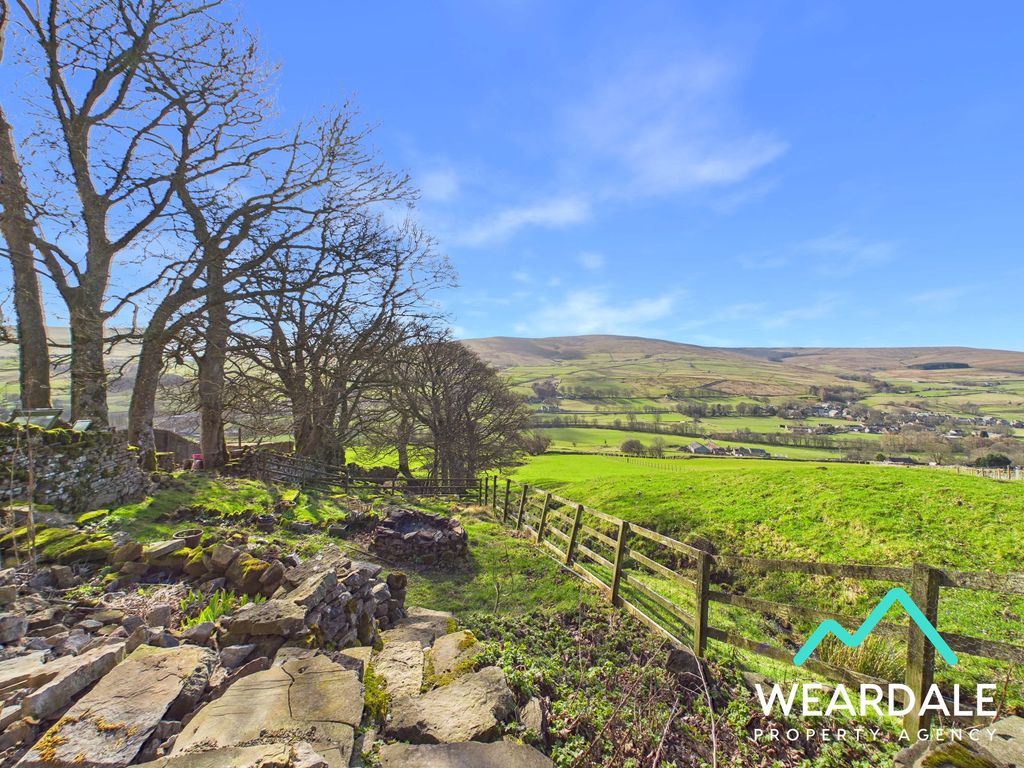 Property photo 2 of 39