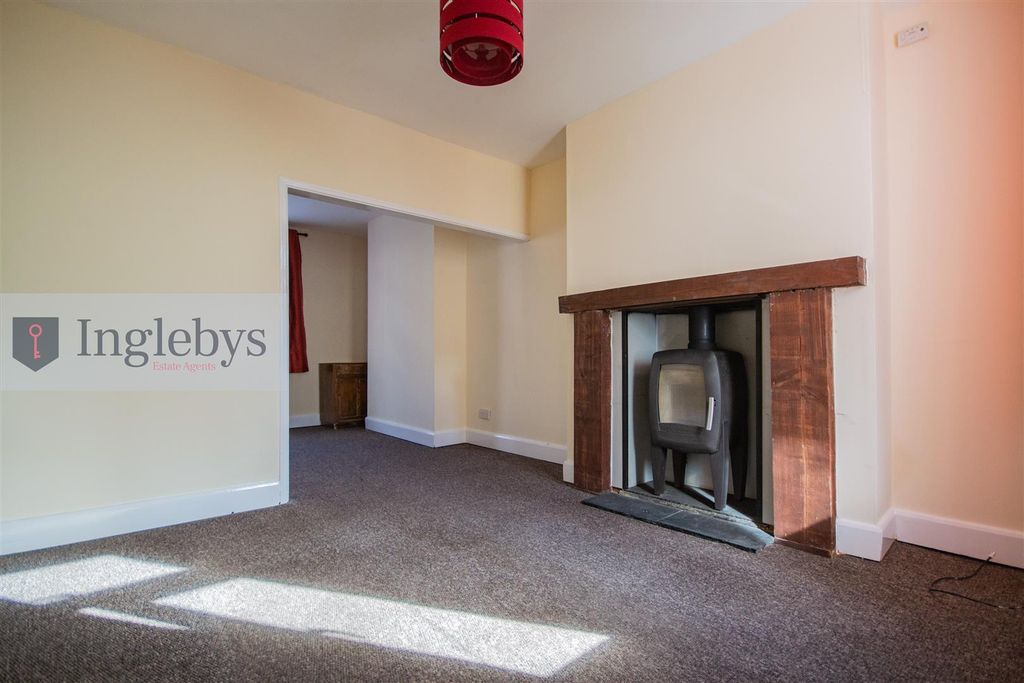 Property photo 3 of 14