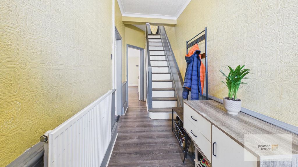 Property photo 2 of 13 Hallway