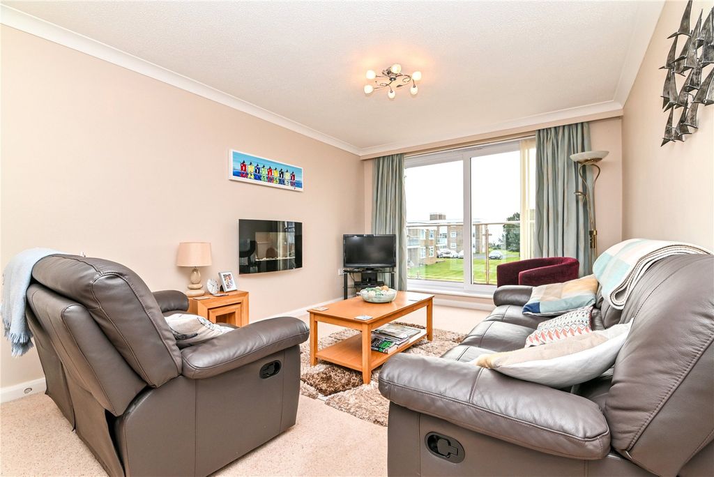 Property photo 3 of 16 Picture No. 03