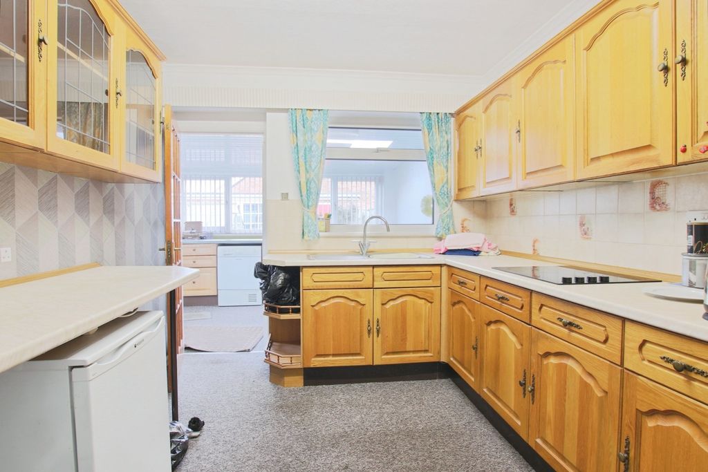 Property photo 2 of 19 4603775
