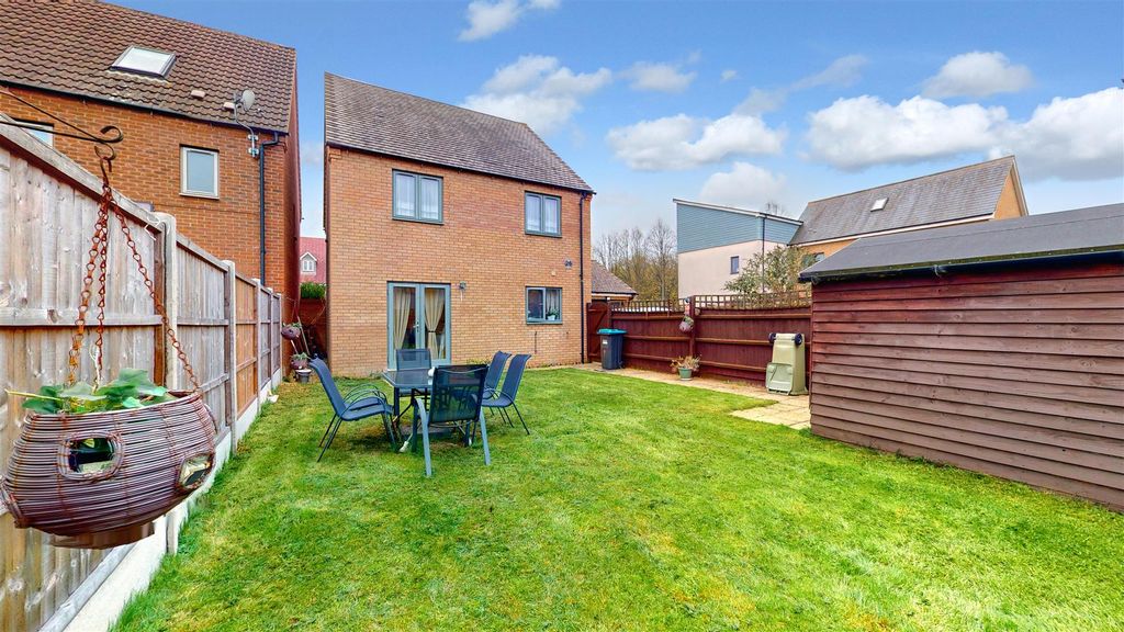 Property photo 2 of 20 Rear Garden