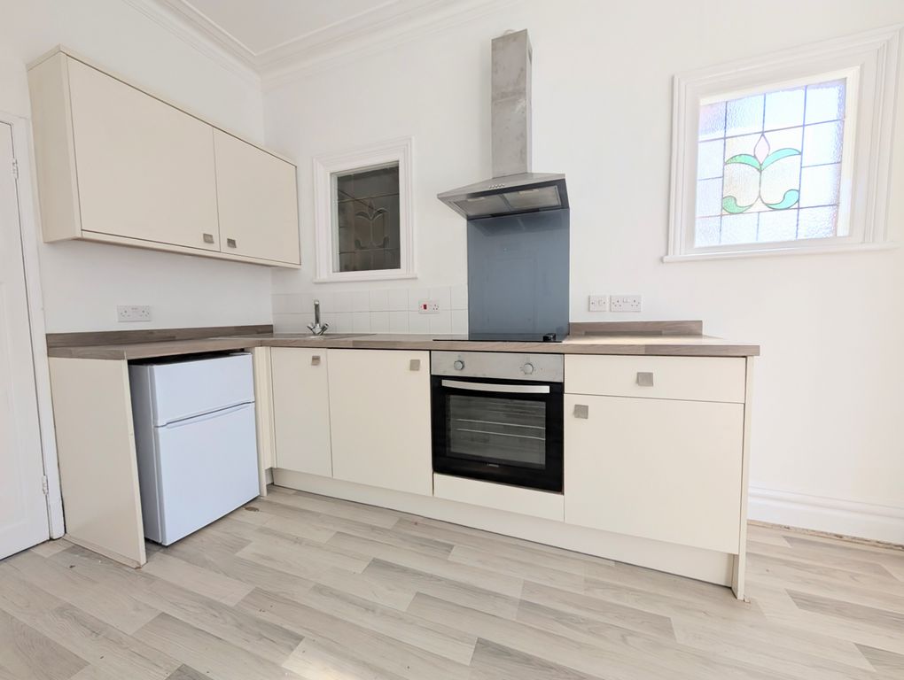 Property photo 2 of 10 Open-Plan Kitchen