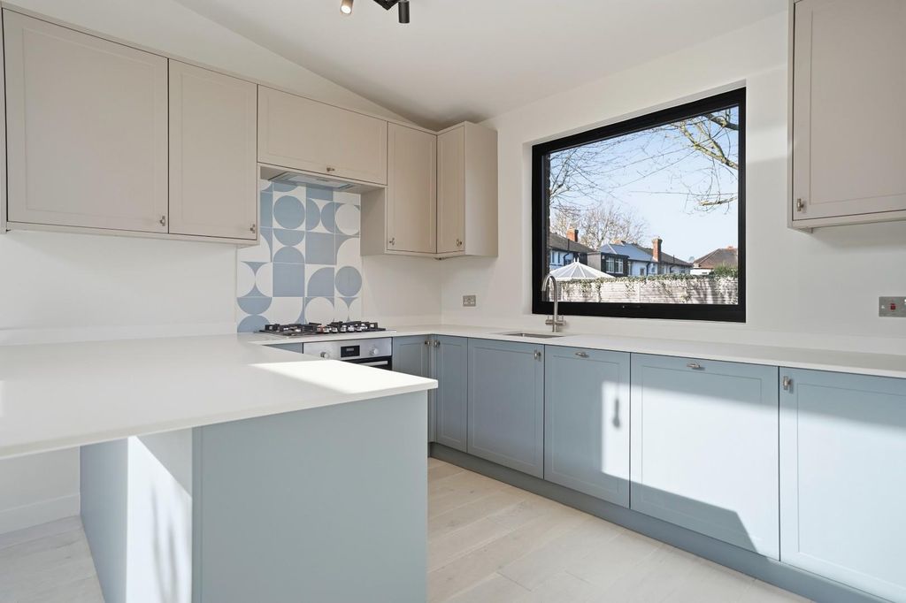 Property photo 2 of 13 Dsc01483.Jpg