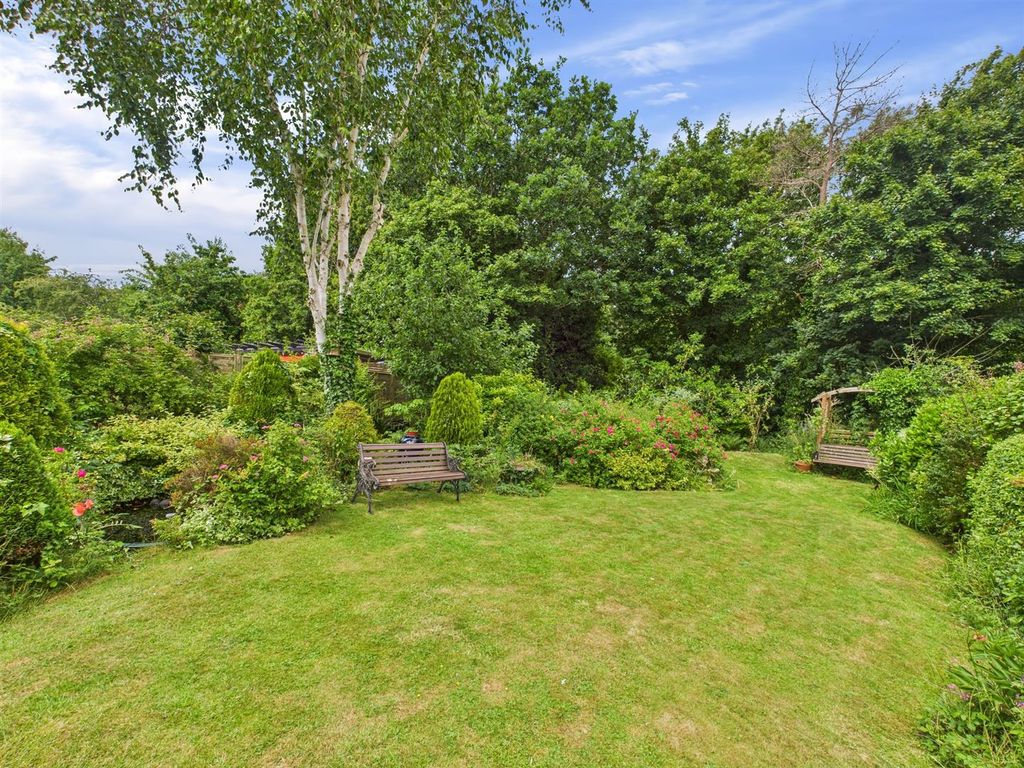Property photo 3 of 21