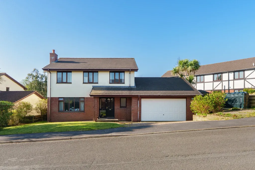 Property photo 1 of 19