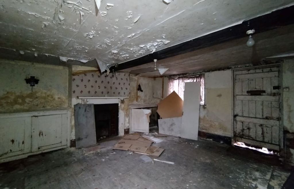 Property photo 3 of 16