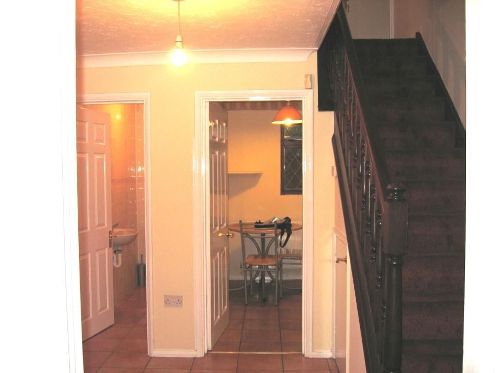 Property photo 3 of 5 Room