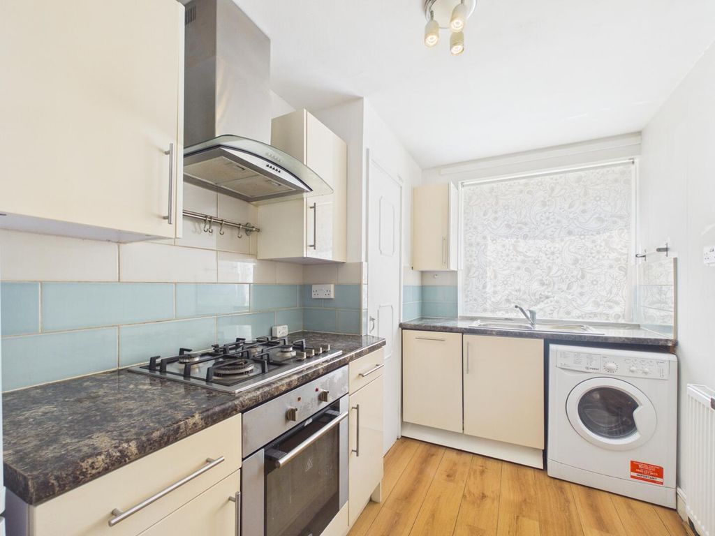 Property photo 2 of 13 Kitchen