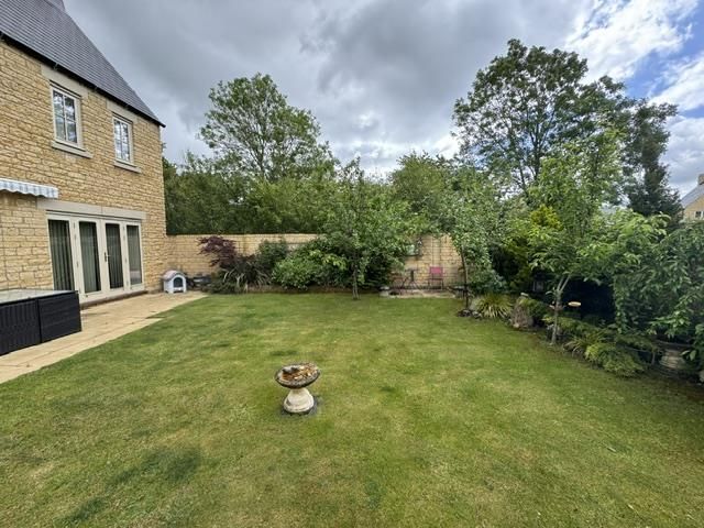 Property photo 3 of 17 Outside