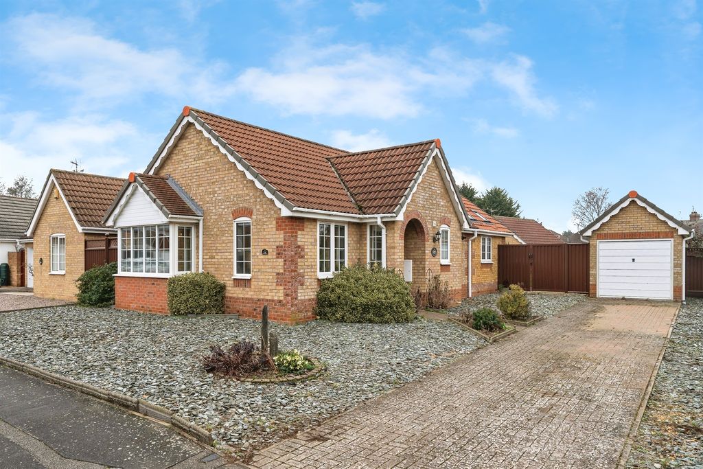 Property photo 1 of 18