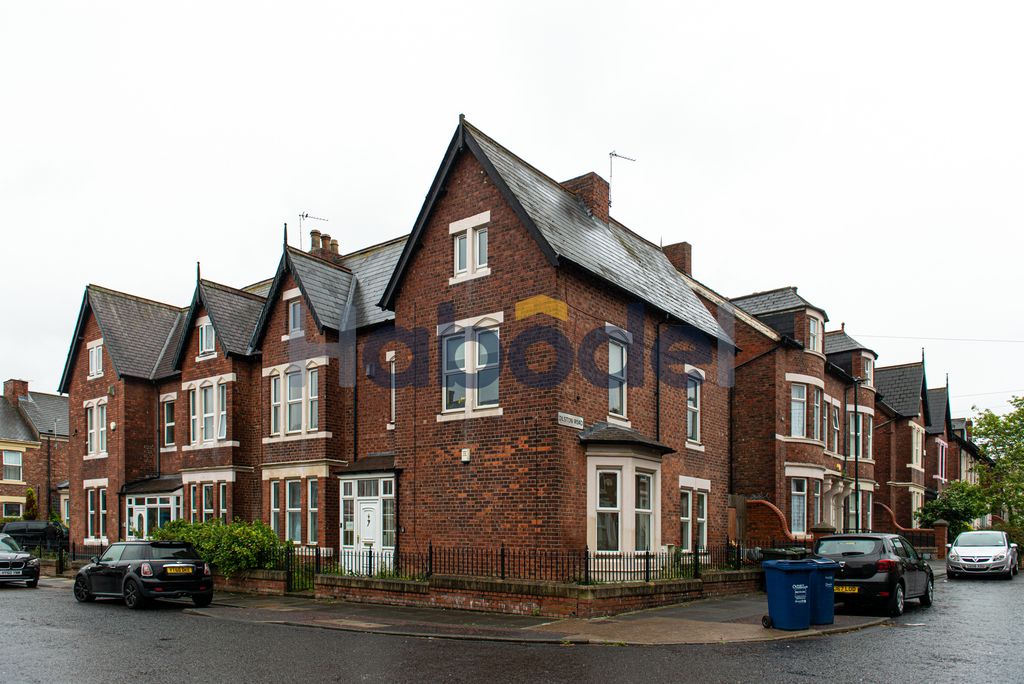 Property photo 3 of 8