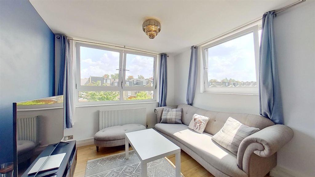 Property photo 1 of 9 Kingham-Close-Earlsfield-Sw18-06232023_081731.Jpg