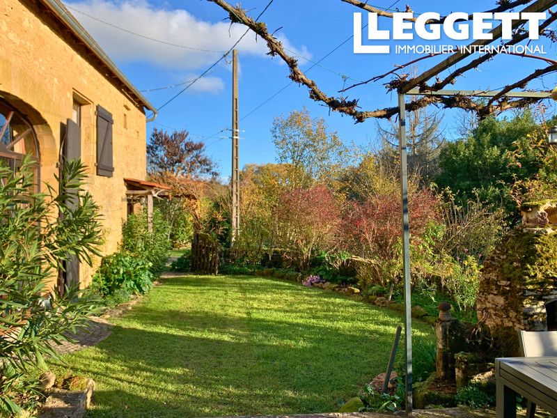 Property photo 2 of 10