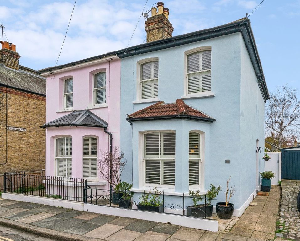 Property photo 1 of 13