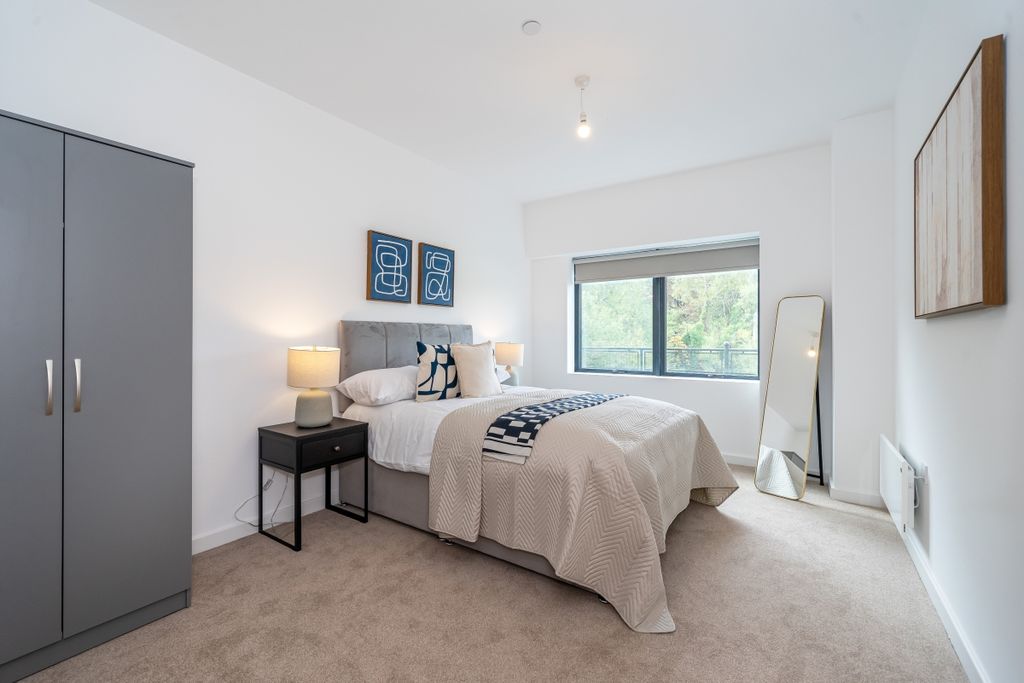 Property photo 1 of 11 6_30_Thecauseway_...