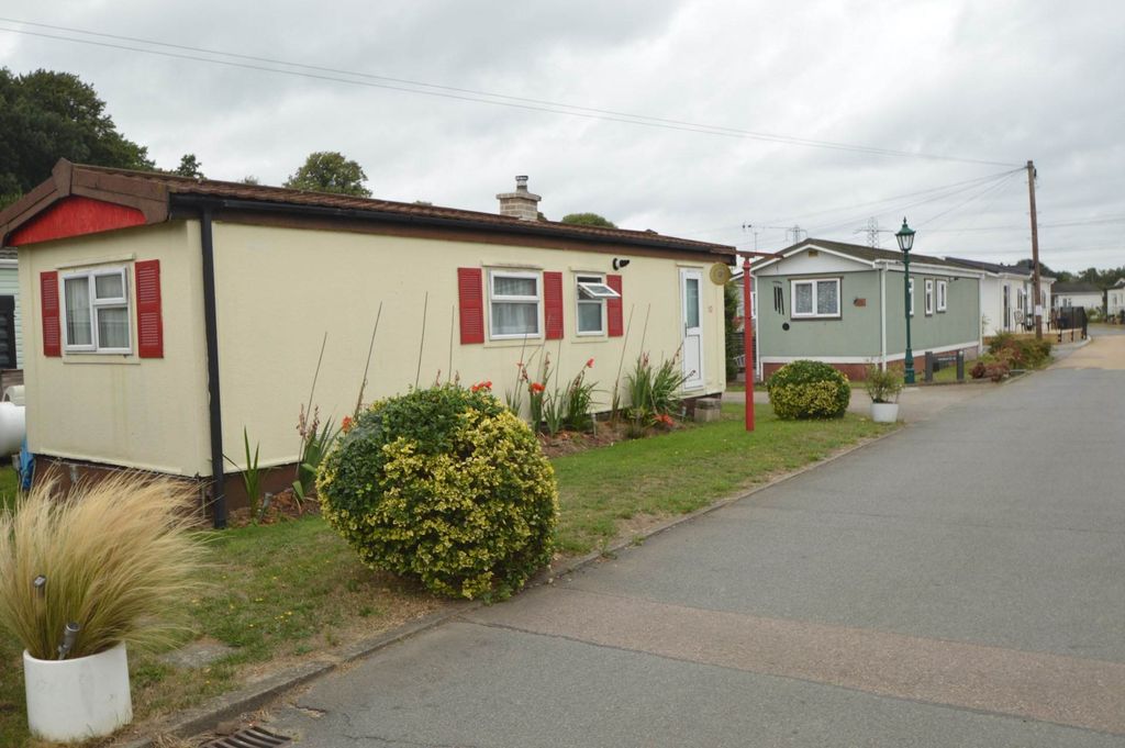 Property photo 1 of 5